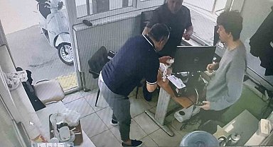 İnternetten öğrendiği Heimlich manevrasıyla arkadaşını hayata tutundurdu