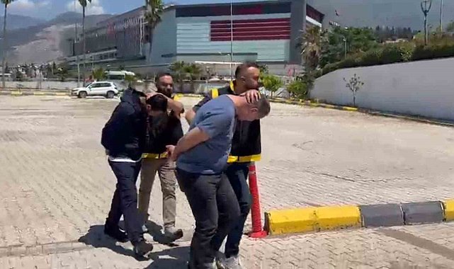 İskenderun'da hapis cezası ile aranan 2 kişi yakalandı