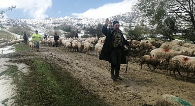 Isparta'da yaylada mahsur kalan çobanlar 30 saat sonra kurtarıldı