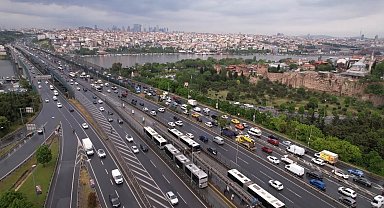 İstanbul'da yağmur ve maç trafiği