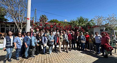 İzmir Büyükşehir Belediyesi'nden emeklilere özel gezi programı