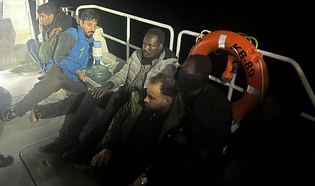 İzmir'de 66 düzensiz göçmen yakalandı