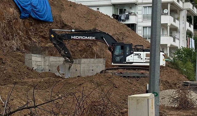 İzmit'teki toprak kaymasıyla ilgili proje sorumlularına 279 bin 340 lira para cezası
