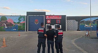 Jandarma çeşitli suçlardan aranan 43 kişiyi yakaladı