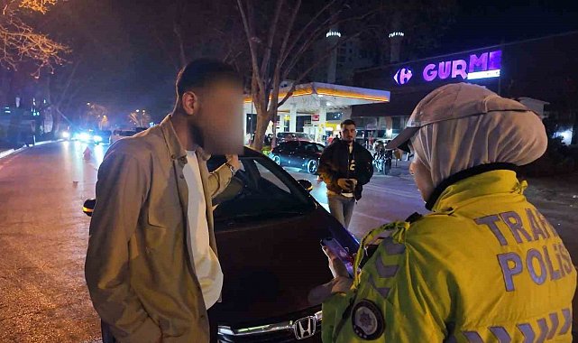 Kadıköy'de sunrooftan çıkan genç: "Üzerine çıkalım diye yapmışlar"