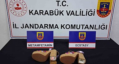 Kadın ayakkabısının topuğundan uyuşturucu çıktı: 3 şüpheli adliyede