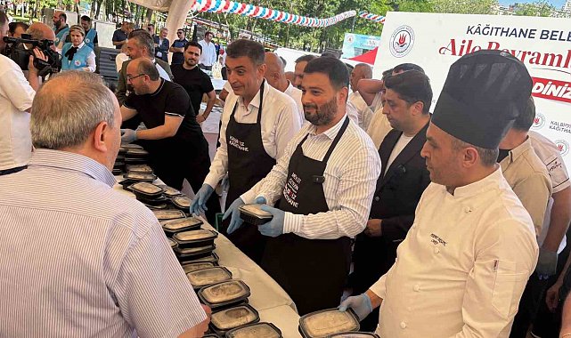 Kağıthane Belediyesinin "Aile Bayramlaşması" etkinliğinde 20 bin vatandaş bir araya geldi