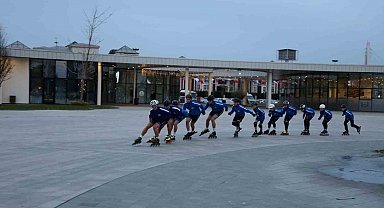 Kağıtsporlu patenciler Türkiye ikincisi oldu