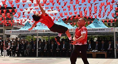 Kahramanmaraş'ta Atatürk'ü Anma, Gençlik ve Spor Bayramı coşkuyla kutlandı