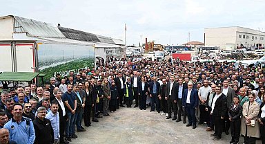 Karacabey Belediyesi personeli bayramlaştı