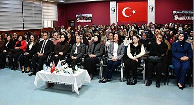 Kars'ta koruyucu aile hizmeti için farkındalık toplantısı düzenlendi