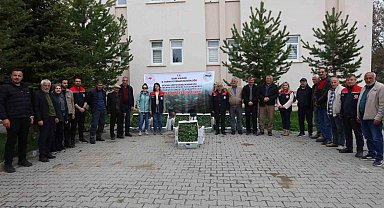Kars'ta sebze üretimine destek: Binlerce fide üreticiyle buluştu