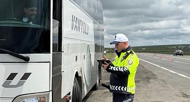 Kars'ta trafik denetimleri sürüyor