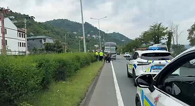 Karşı şeride savrulan otobüs faciayı kıl payı atlattı