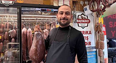 Kastamonu pastırmasını öven şefe Kayserili pastırmacıdan cevap: "Demek ki şefimize Kayseri pastırmasını yedirmemişler"