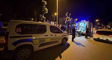 Kastamonu'da motosiklet park halindeki otomobile çarptı: 1 yaralı