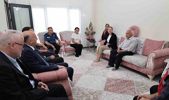 Kaymakam Küpeli şehit ailelerini unutmadı