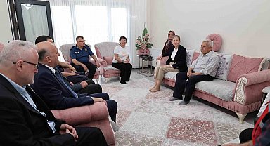 Kaymakam Küpeli şehit ailelerini unutmadı