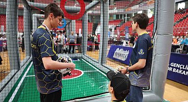 Kayseri Büyükşehir, Drone Soccer Türkiye Şampiyonası'na ev sahipliği yaptı