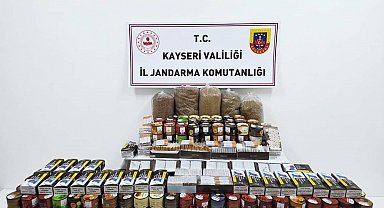 Kayseri'de 9 bin 660 adet içi tütün doldurulmuş makaron ele geçirildi