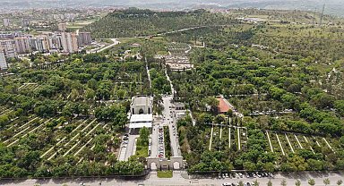Kayseri'de mezarlıklar bayram ziyaretlerine hazır