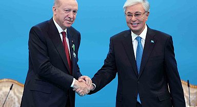 Kazakistan Cumhurbaşkanı Tokayev: "Türkiye, siyasi etkisi güçlü, ekonomisi sağlam ve uluslararası itibarı yüksek bir devlettir"