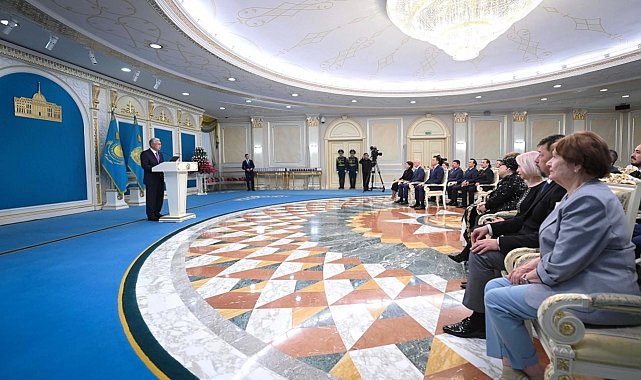 Kazakistan'dan AK Parti Genel Başkan Yardımcısı Zorlu'ya Dostluk Nişanı