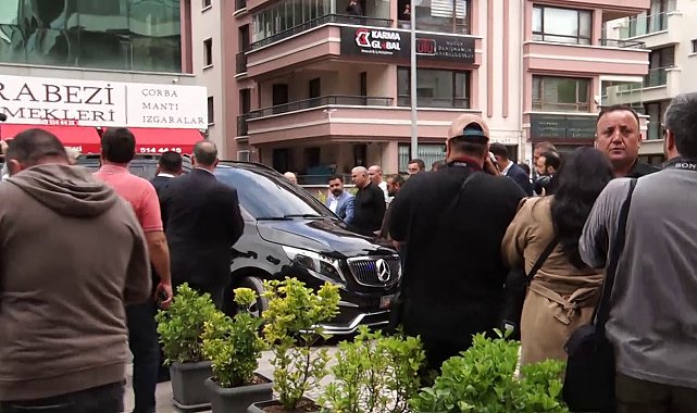 Kemal Kılıçdaroğlu çalışma ofisinde