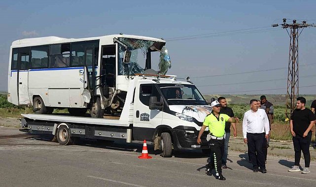 Kilis'te 3 araçlı zincirleme kaza: 8 yaralı