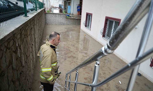 Kırıkkale'de sağanak hayatı olumsuz etkiledi: Ev ve iş yerlerini su bastı