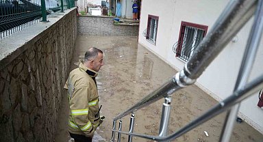 Kırıkkale'de sağanak hayatı olumsuz etkiledi: Ev ve iş yerlerini su bastı