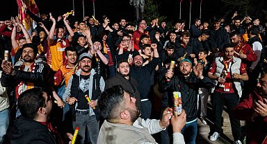 Kırıkkale'de taraftarlar, Galatasaray'ın şampiyonluğunu kutladı