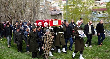 Kızından Kıbrıs gazisi babasına veda: "Babamla gurur duyuyorum"
