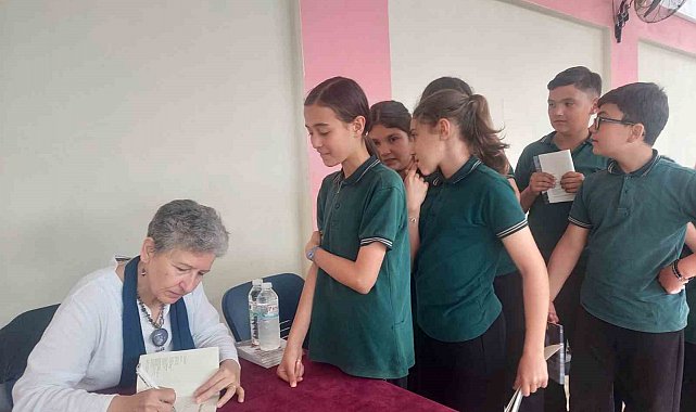 Koca Seyit'in yazarı öğrencilerle buluştu