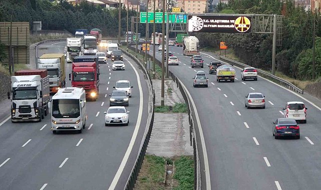 Kocaeli'de bayram trafik tedbirleri kapsamında ağır vasıta geçişlerine kısıtlama