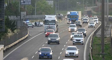 Kocaeli'de mesai bitimiyle TEM'de hareketlilik başladı