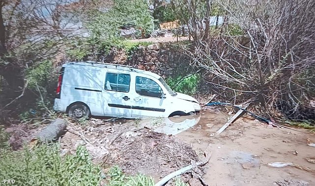 Kontrolden çıkan araç sulama kanalına savruldu: 1 yaralı