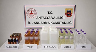 Konyaaltı'nda kaçak alkol operasyonu
