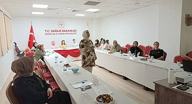 Koordinatör ebelere normal doğum eğitimi verildi