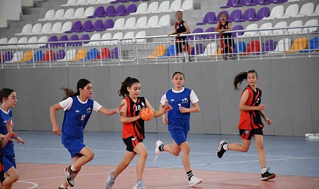 Kulüpler Hentbol Minik Kızlar İl Birinciliği Müsabakaları tamamlandı