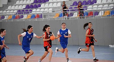 Kulüpler Hentbol Minik Kızlar İl Birinciliği Müsabakaları tamamlandı