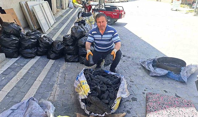 Kurban Bayramı yaklaştı, Hisarcık'ta mangal kömürü satışları arttı