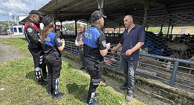 Kurban pazarındaki yerlerini alan besicilere sahte para uyarısı