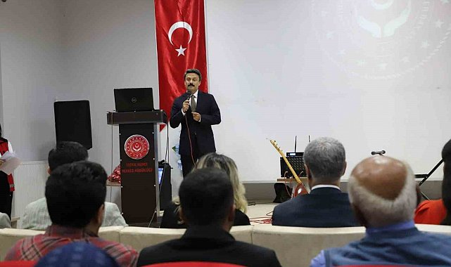 Kuşakları buluşturan program Besni'de yoğun ilgi gördü