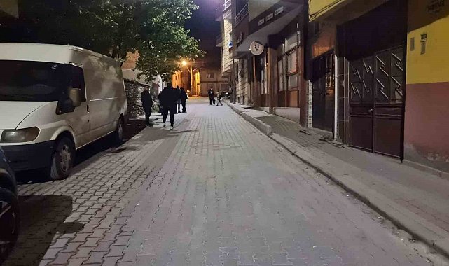 Kütahya Domaniç'te gece yarısı peş peşe iki deprem meydana geldi