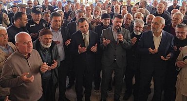 Kutsal topraklara gidecek hacılar dualarla uğurlandı