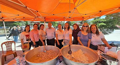 Kütüphane için anlamlı dayanışma etkinliği