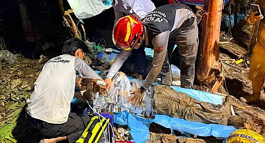 Laos'ta mağarada mahsur kalan define avcılarından 5'i sağ olarak kurtarıldı