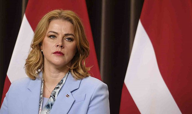 Letonya Başbakanı Silina istifa etti