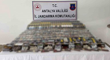 Manavgat'ta 5 bin paket kaçak sigara ele geçirildi